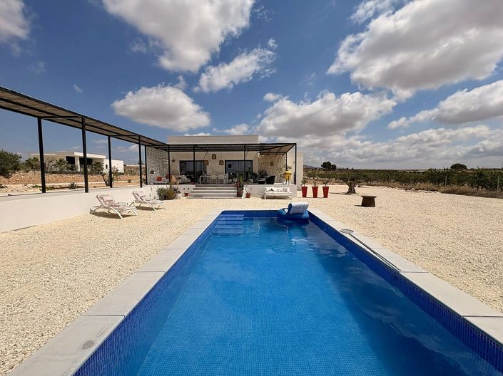 Image No.11-5 Bed Villa for sale