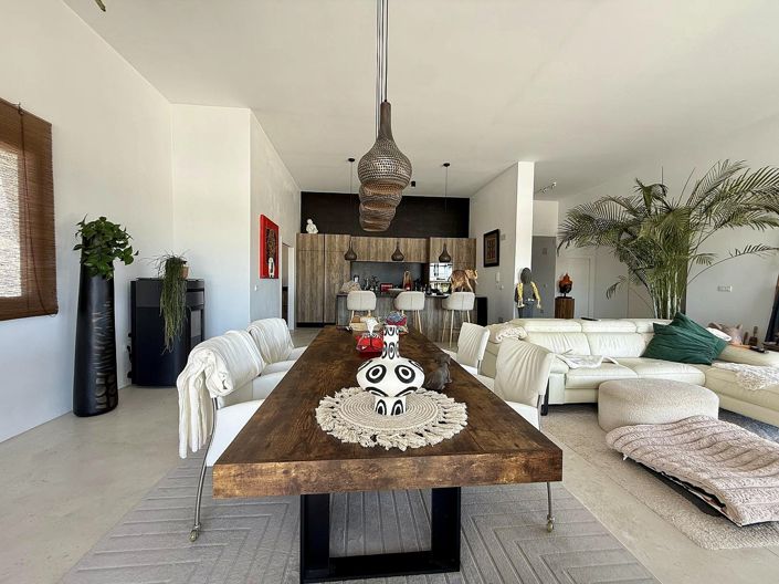 Image No.17-5 Bed Villa for sale