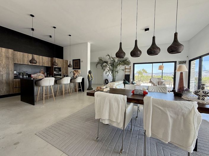 Image No.20-5 Bed Villa for sale