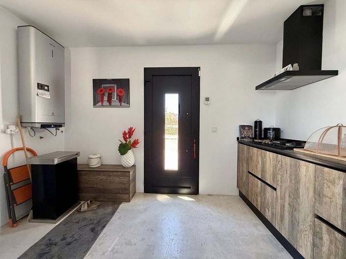 Image No.27-5 Bed Villa for sale