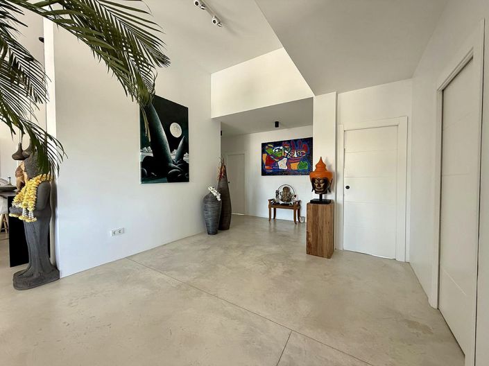 Image No.34-5 Bed Villa for sale