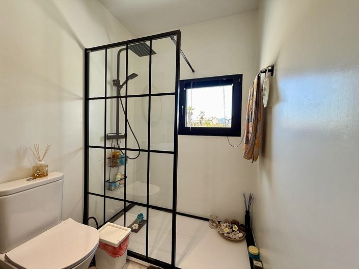 Image No.47-5 Bed Villa for sale