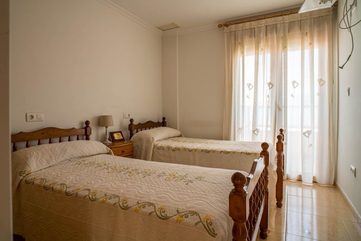 Image No.40-5 Bed Villa for sale