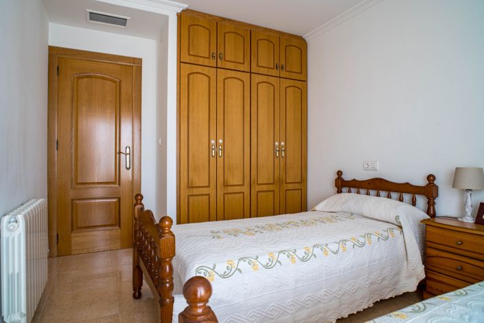 Image No.41-5 Bed Villa for sale