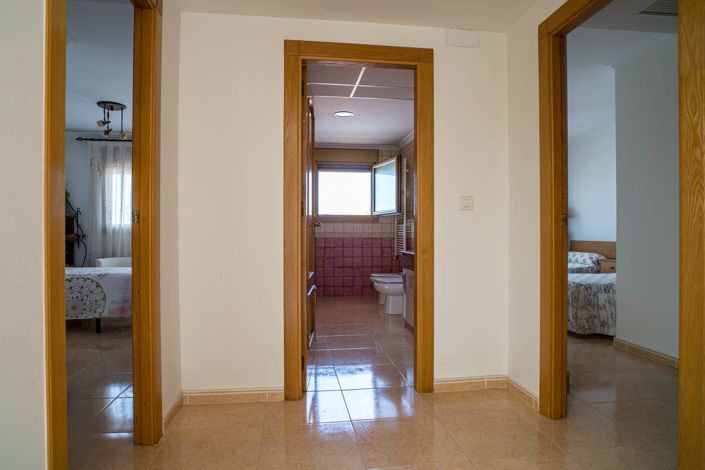 Image No.45-5 Bed Villa for sale