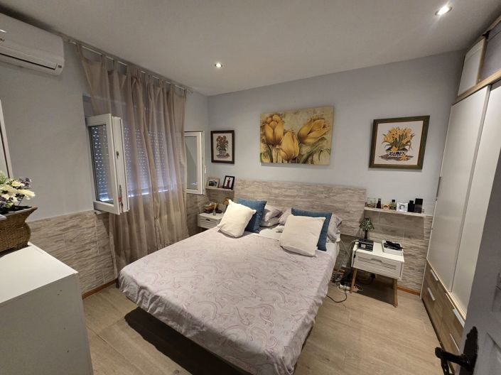 Image No.18-3 Bed Townhouse for sale