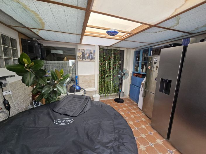Image No.24-3 Bed Townhouse for sale