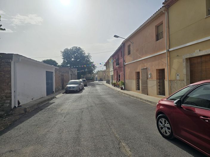 Image No.6-3 Bed Townhouse for sale