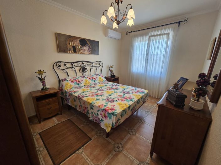 Image No.11-5 Bed Villa for sale