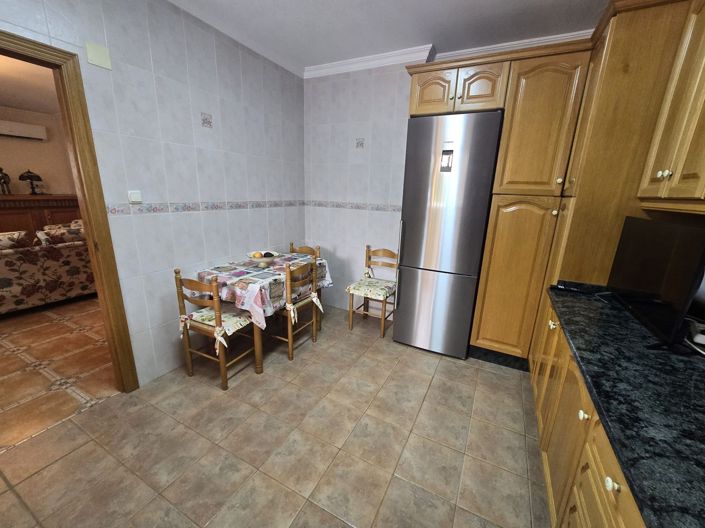 Image No.20-5 Bed Villa for sale