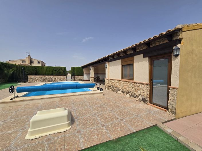 Image No.40-5 Bed Villa for sale