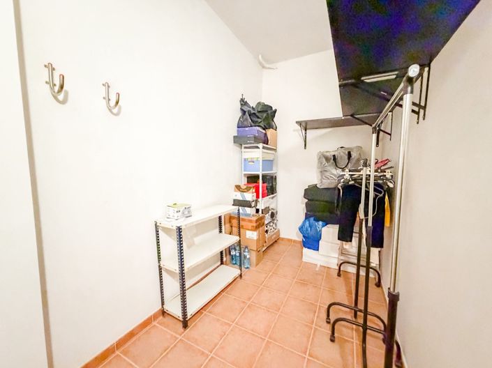 Image No.24-1 Bed Apartment for sale