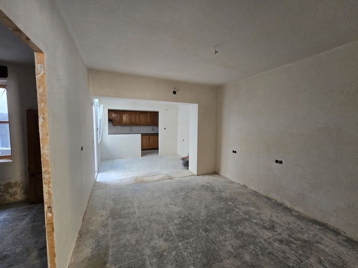 Image No.19-3 Bed Townhouse for sale