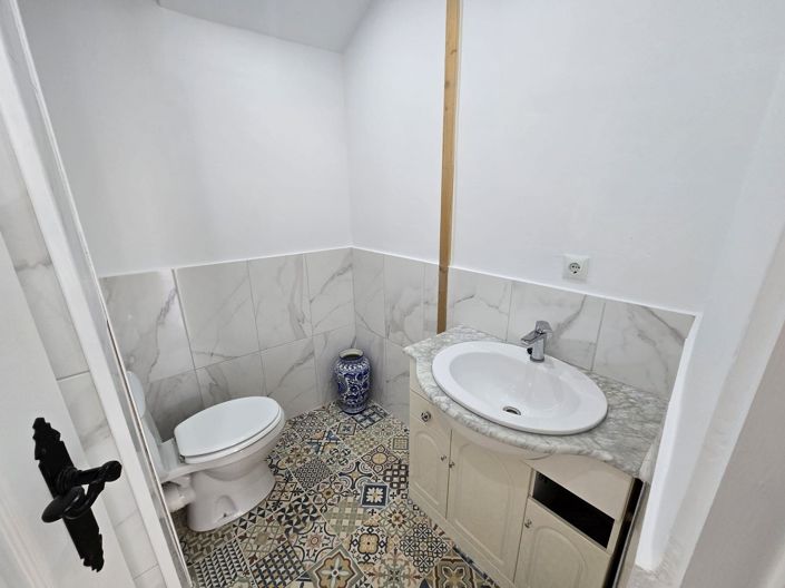 Image No.17-2 Bed Apartment for sale