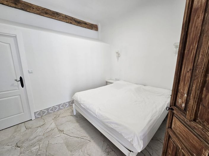 Image No.18-2 Bed Apartment for sale