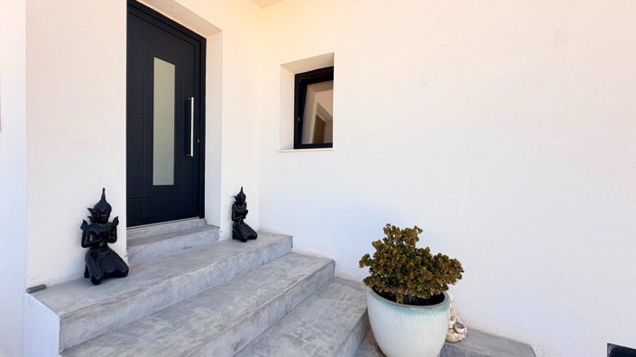 Image No.19-5 Bed Villa for sale