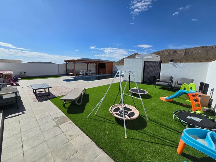Image No.12-3 Bed Villa for sale