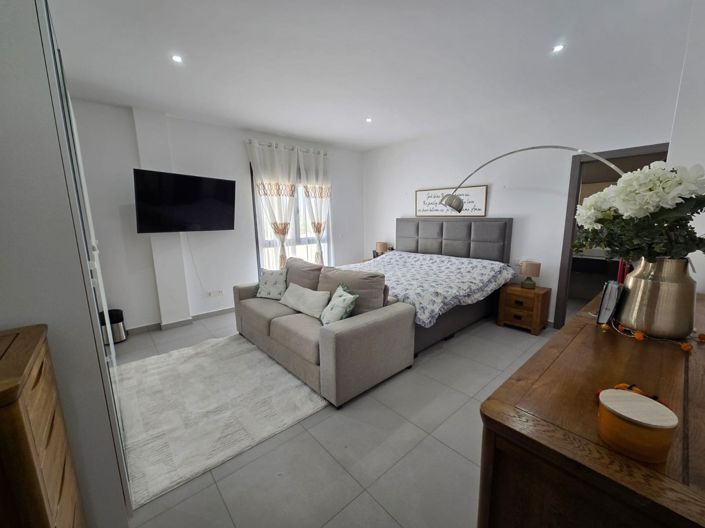 Image No.32-3 Bed Villa for sale