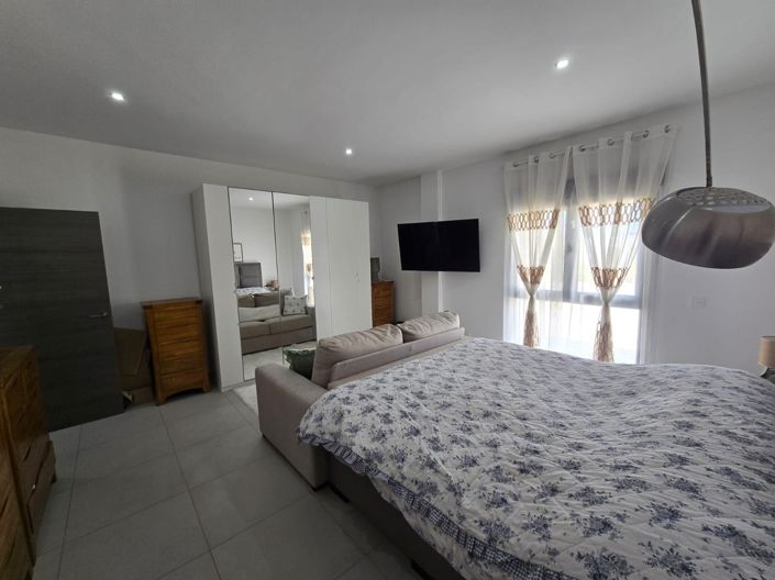 Image No.33-3 Bed Villa for sale