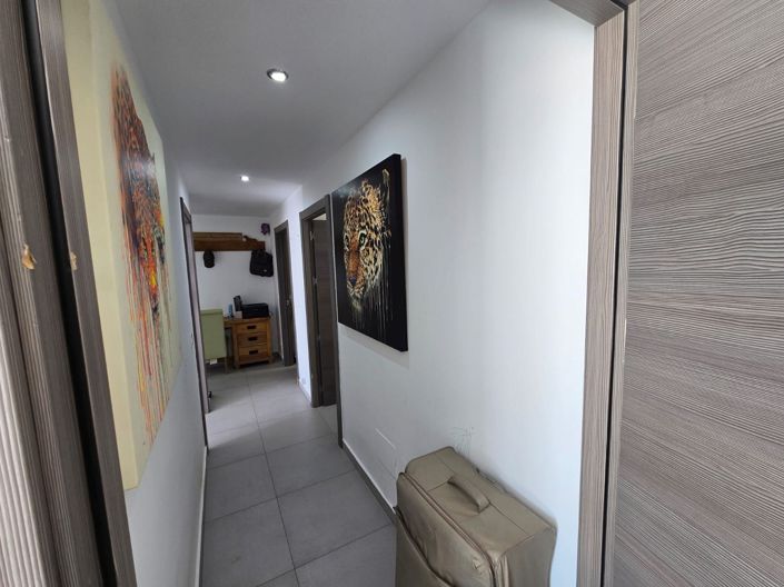 Image No.38-3 Bed Villa for sale