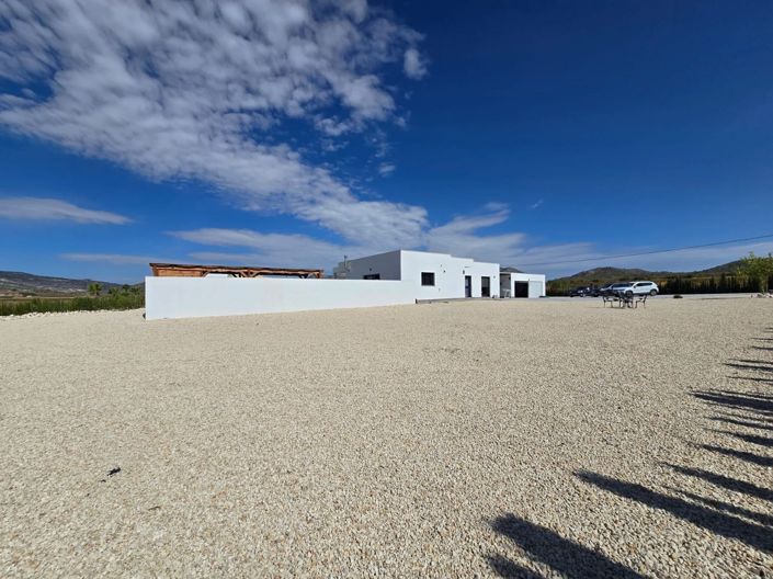 Image No.9-3 Bed Villa for sale