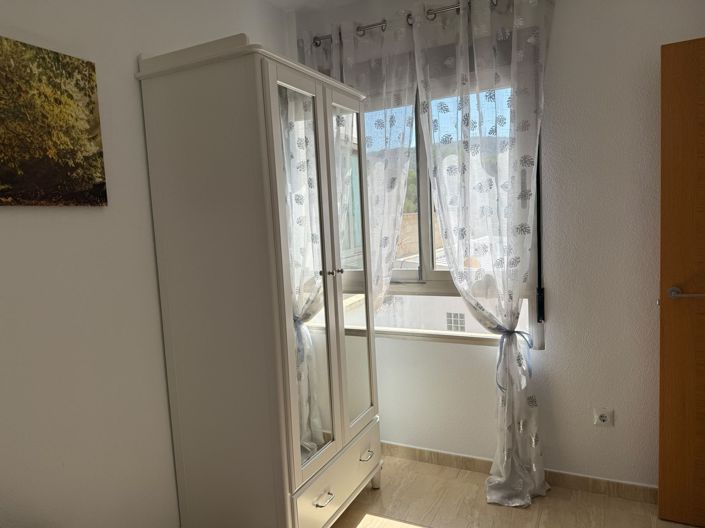 Image No.30-3 Bed Townhouse for sale