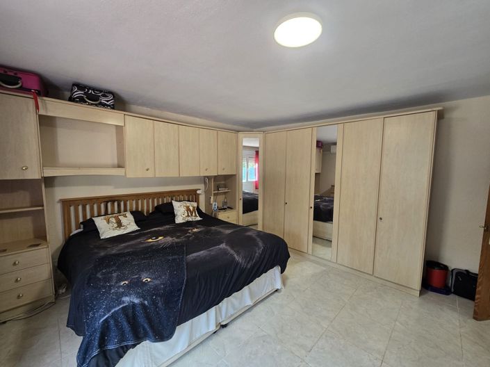 Image No.30-5 Bed Villa for sale