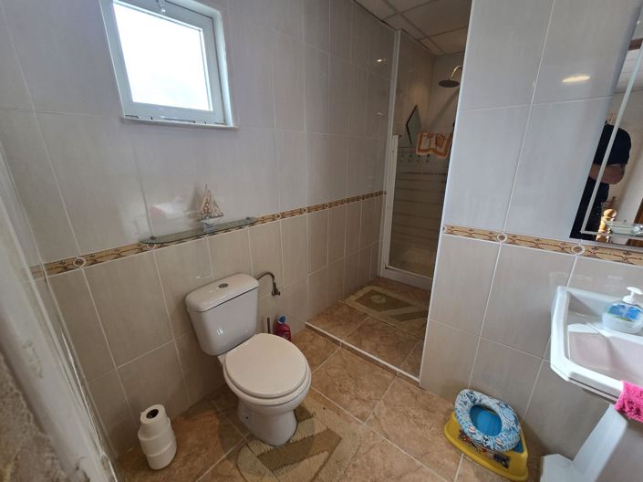 Image No.40-5 Bed Villa for sale