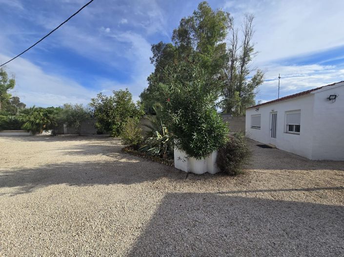 Image No.44-5 Bed Villa for sale