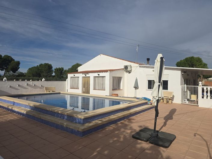 Image No.8-5 Bed Villa for sale