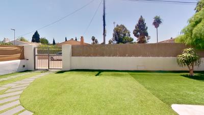 2-Calle-de-las-Islas-Annobon-Garden