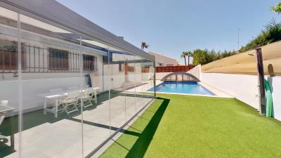 2-Calle-de-las-Islas-Annobon-Pool