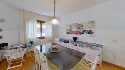 6-Calle-de-las-Islas-Annobon-Dining-Room