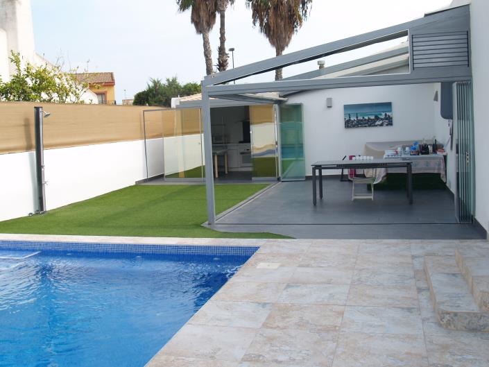 Image No.1-5 Bed House/Villa for sale
