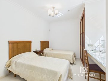 9415frontlinegolfapartmentinlasterrazasdelcot