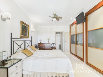 9415frontlinegolfapartmentinlasterrazasdelcot