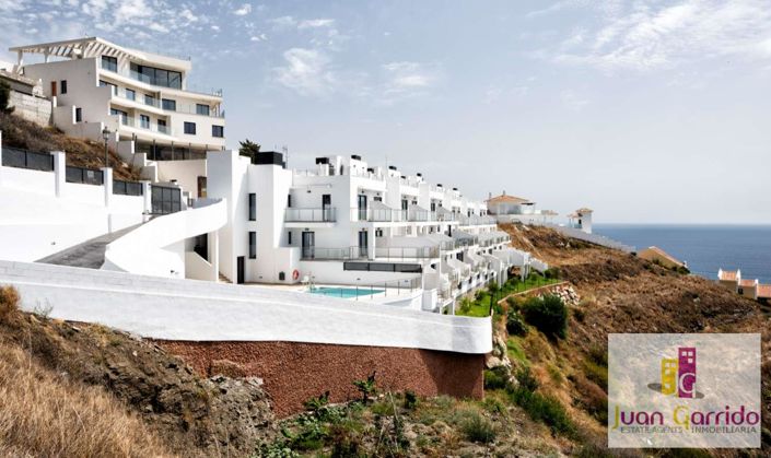 Image No.30-3 Bed Duplex for sale