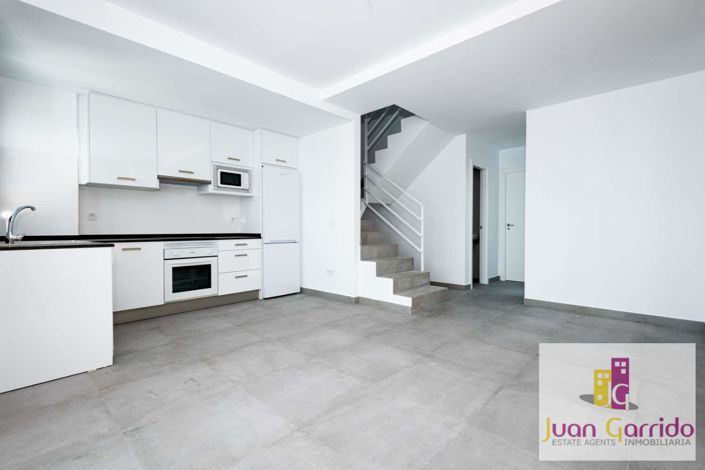 Image No.8-3 Bed Duplex for sale