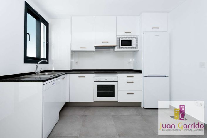 Image No.9-3 Bed Duplex for sale