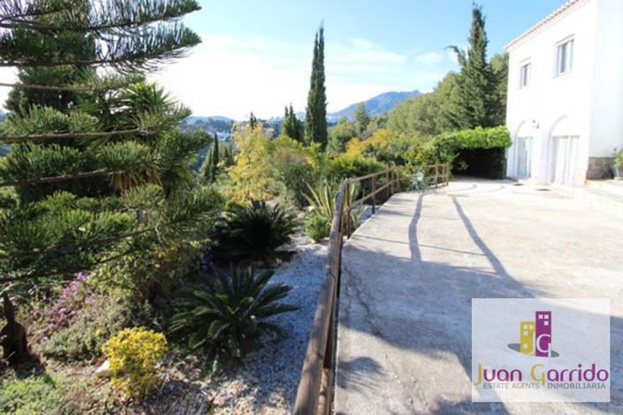 Image No.14-5 Bed Villa for sale