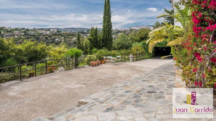 Image No.20-5 Bed Villa for sale