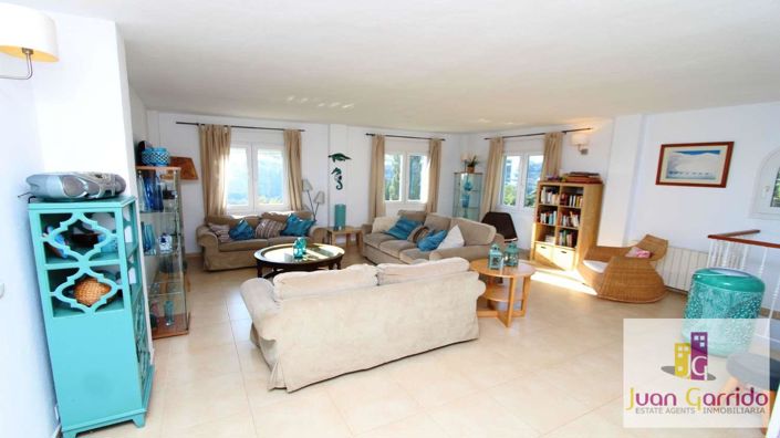 Image No.5-5 Bed Villa for sale