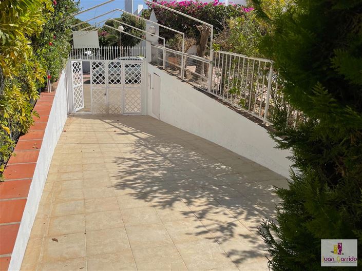 Image No.28-4 Bed Villa for sale