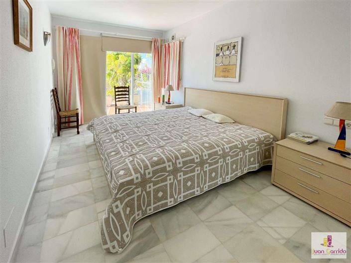 Image No.23-4 Bed Villa for sale