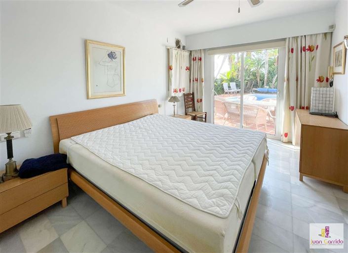 Image No.25-4 Bed Villa for sale