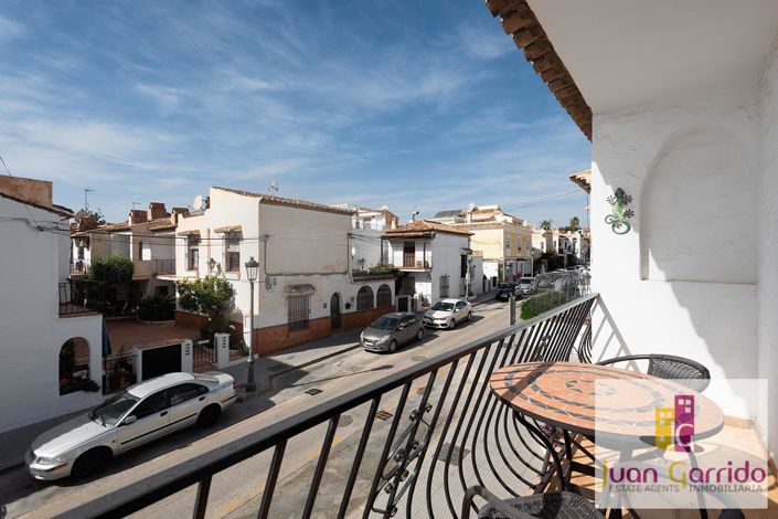 Image No.2-2 Bed Property for sale