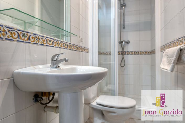 Image No.6-2 Bed Property for sale