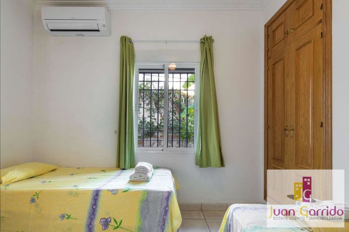 Image No.25-4 Bed Villa for sale