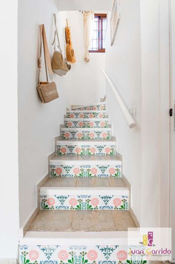 Image No.10-2 Bed Property for sale