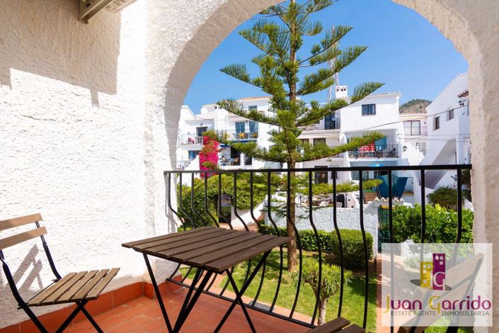 Image No.22-2 Bed Property for sale